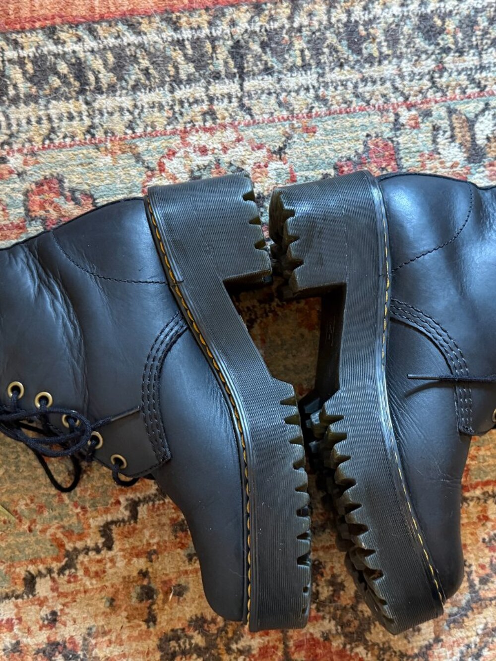 Doc Marten Shriver Hi Boots - Picture 5 of 9